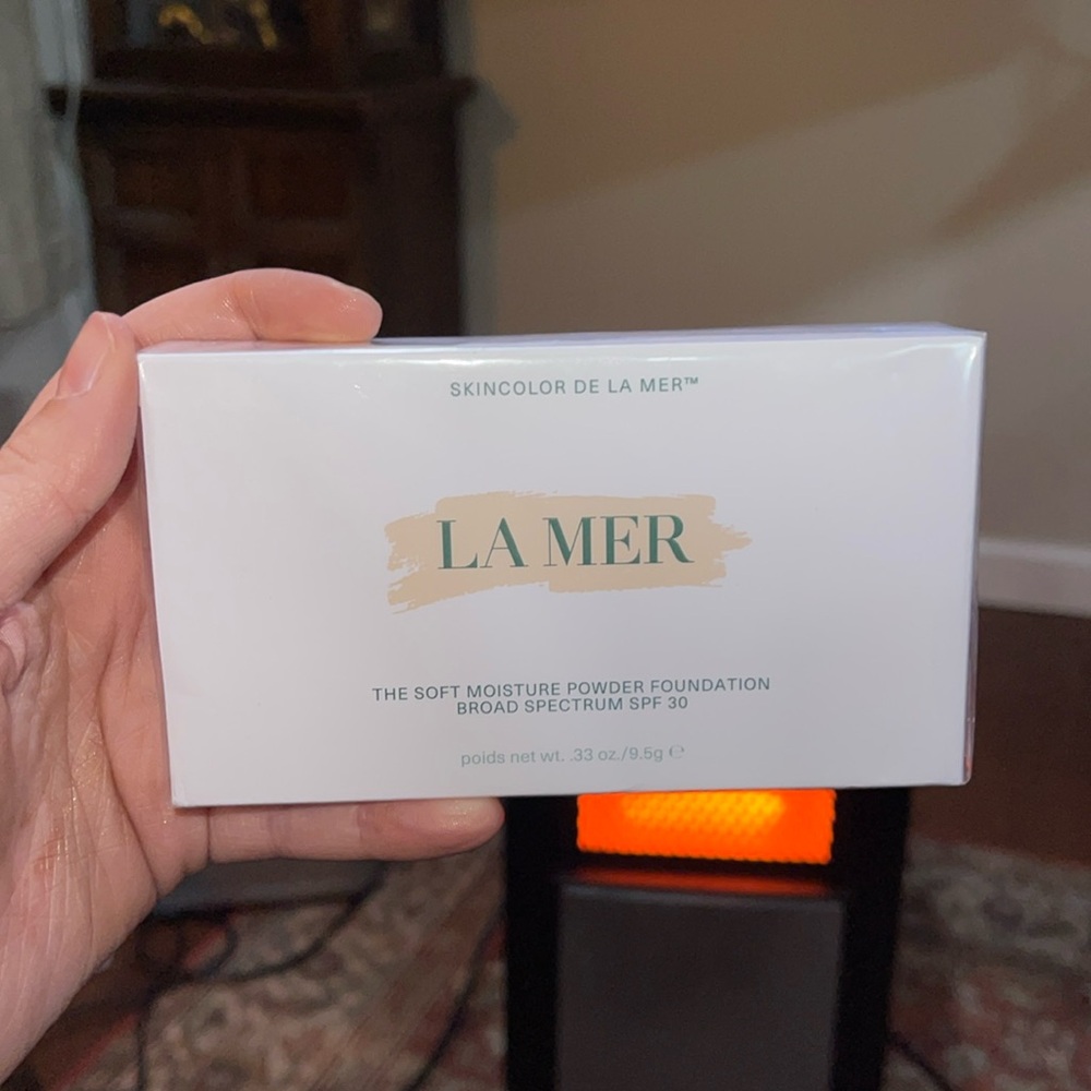 Brand New Sealed La Mer The Soft Moisture Powder Foundation in 13 Beach